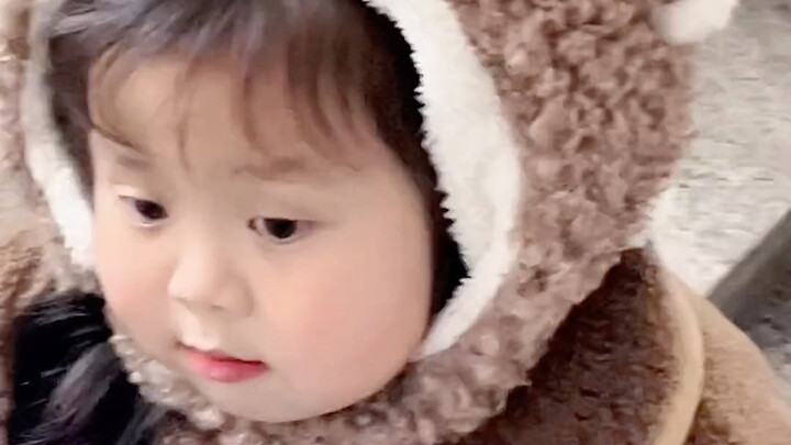 ถ้าคุณเจอเด็กแต่งตัวเหมือนบาร์บี้ตามท้องถนน อย่าไปโทษแม่ของเธอนะ เพราะแม่ของเธอน่ะบริสุทธิ์ใจเลยล่ะ!