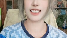 ไม้แขวนเสื้อแบบมีคลิปหนีบ