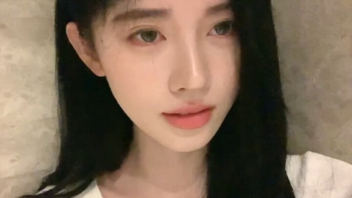 【จูจิ้งอี】นักร้องในห้องน้ำฮัมเพลงธีมภาพยนตร์ “ลัดเลาะท่องโลกกับองุ่น”