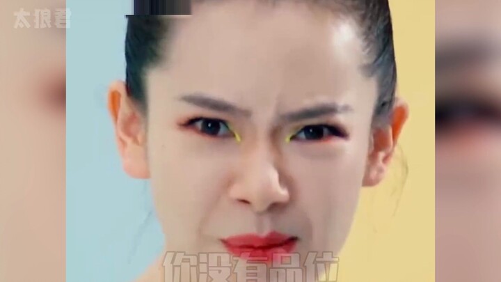 شكراً للملكات اللواتي شفَيْنَ قلقي، هذه الأفواه الصغيرة هي تعليقاتي المباشرة!