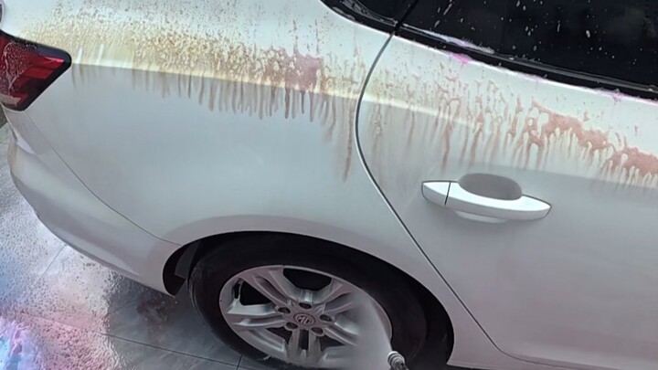 Berkelakuan tak sopan, benarkah kau mengira dirimu Tuhan? Sayang sekali, kau telah menemui batu sand