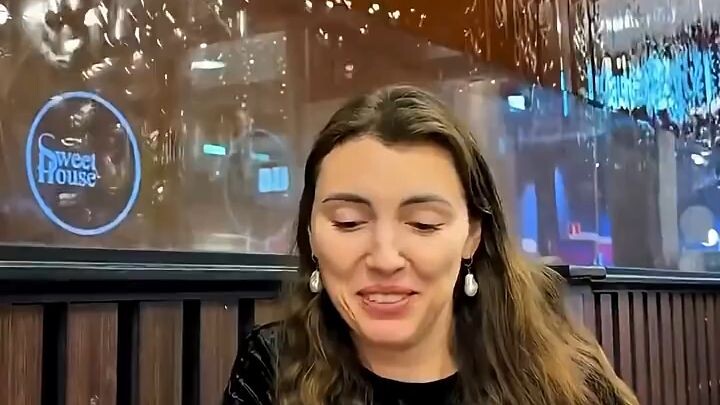 She Licked a Wall Thinking Chocolate 😱