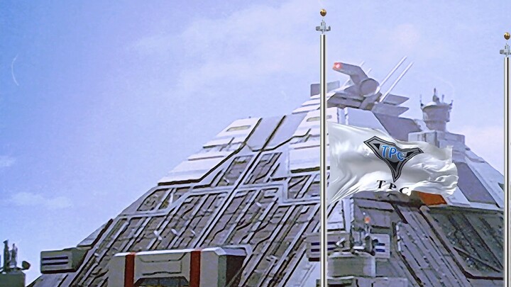 The flag-raising ceremony of the new semester of the Tiga Victory Team