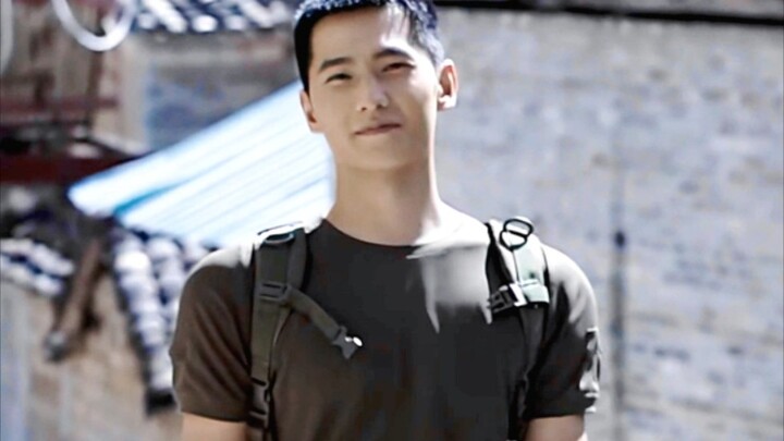 Jiang Luxia: Yang Yang looks so handsome with his buzz cut! Acting opposite him really throws me off