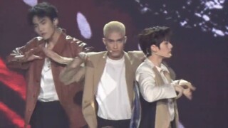 【4K】Idols missing from stage? Cameraman: You flip, I run｜2021 TMEA Tencent Music Entertainment Festi