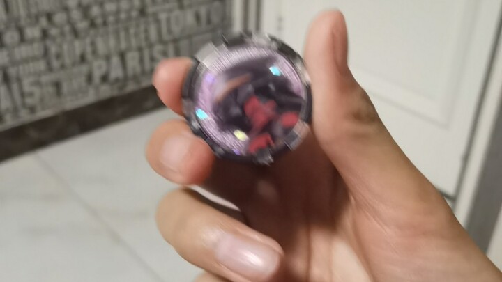 照 亮 黑 暗 吧 光 之 战士