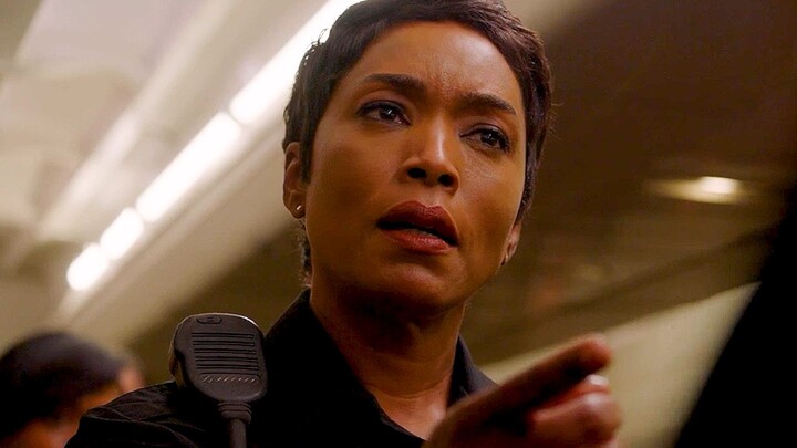 Sis, this is about to get intense—I’m gonna watch this over and over again!