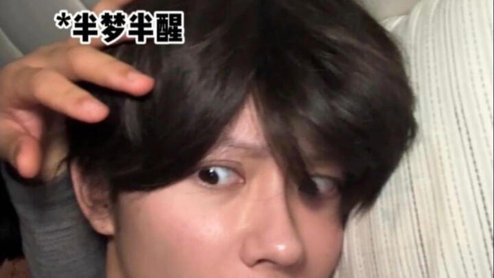 Secretly putting on makeup while your crush is right there is SO thrilling!!