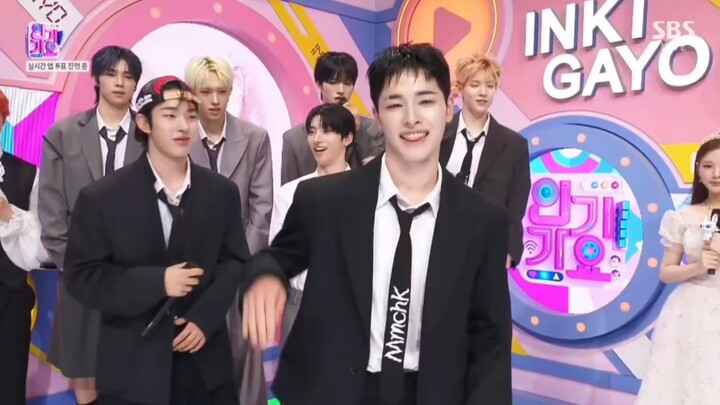 China’s No. 3 main dancer is here with a bang!!! It’s the song from that freestyle day—ahhhhhh!