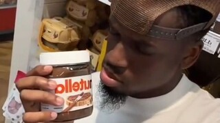 为什么只有N是黑色的