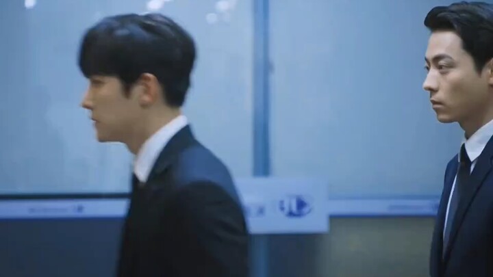 แค่สายตาเพียงแวบเดียวก็สามารถสยบเขาได้อย่างง่ายดาย คอนเซปต์คู่จิ้นสุดฟินระหว่างบอดี้การ์ดผู้จงรักภัก