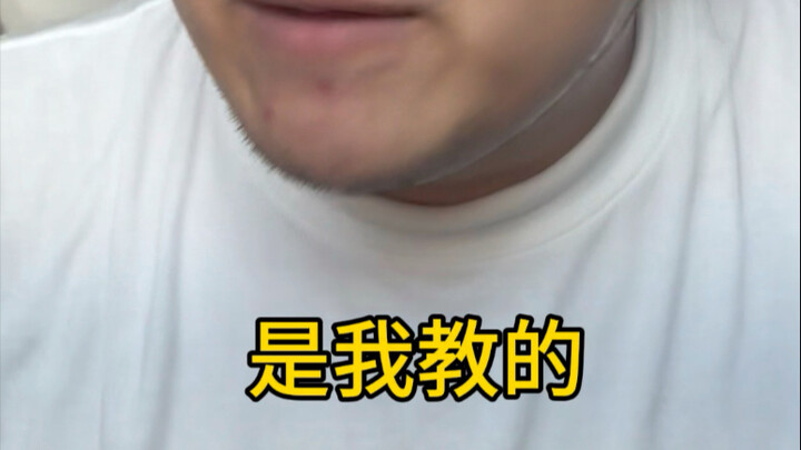 Giáo viên hướng dẫn đi tiểu