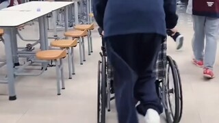 นักศึกษาชาย