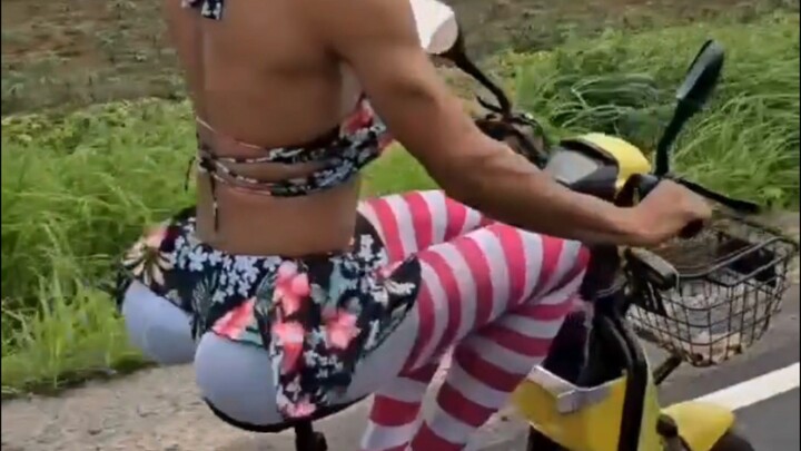 Asli bidadari tak bersayap, bentukan-nya persis terong bakar 😆