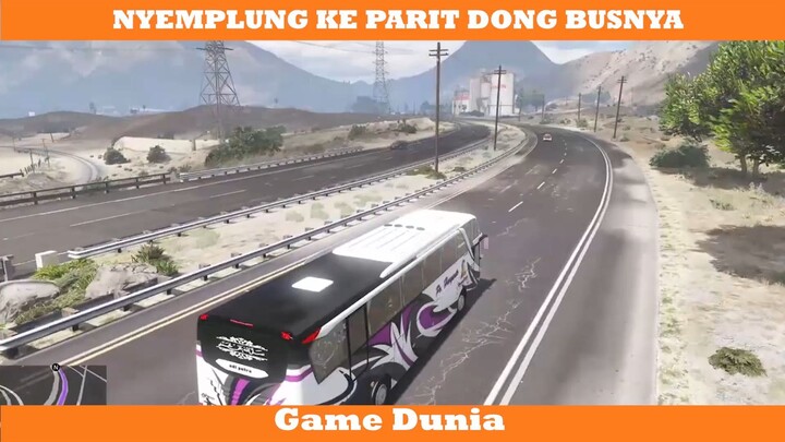 BUSNYA SAMPE NYEMPLUNG KE PARIT !