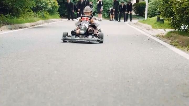 [เต็มเรื่อง] ลูกสาวCEOไล่พี่เลี้ยง999คน แต่กลับเรียกนักศึกษาที่ยังไม่จบคนนั้นว่าแม่