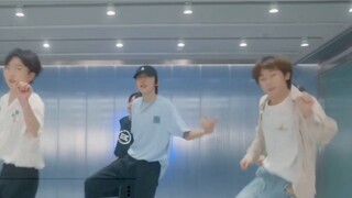 BOY STORY shared their cover of GOT7's "NANANA" in the YouTube comments section. The highest honor f