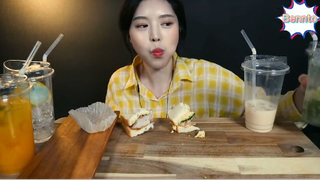 Bánh kẹp trái cây và bánh kẹp thịt heo chiên xù và nước mát 9 #amthuc