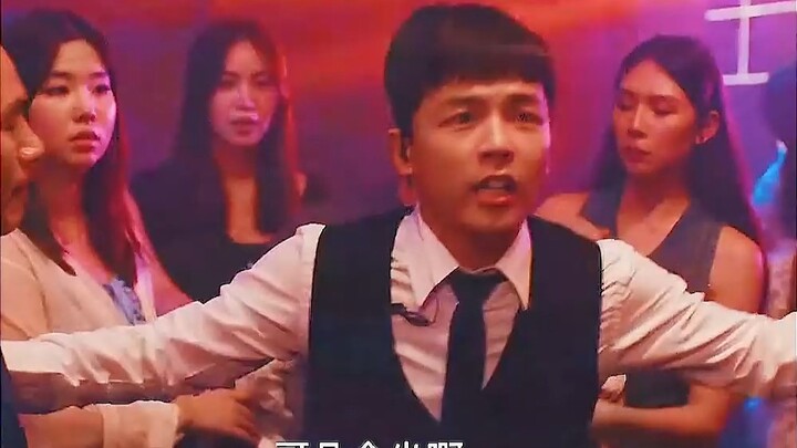 Cứ tưởng là một vị khách bình thường, nào ngờ lại là cao thủ giấu mặt. #ChươngTrìnhQuảngBáPhimẢnhYou