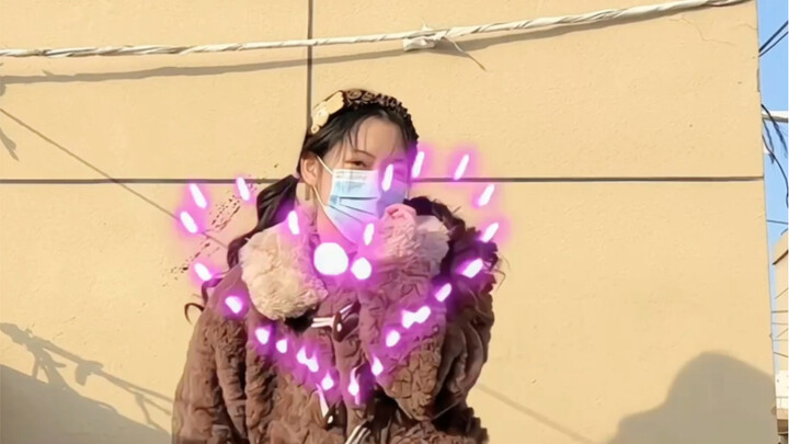 أغنية رقص منزلي! آسفة جدًا، إنها لطيفة جدًا~