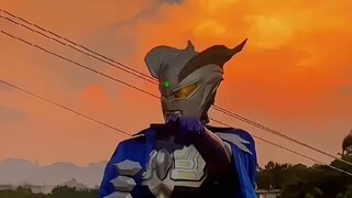 Ultraman datang ke Bumi untuk mencari anggota timnya.
