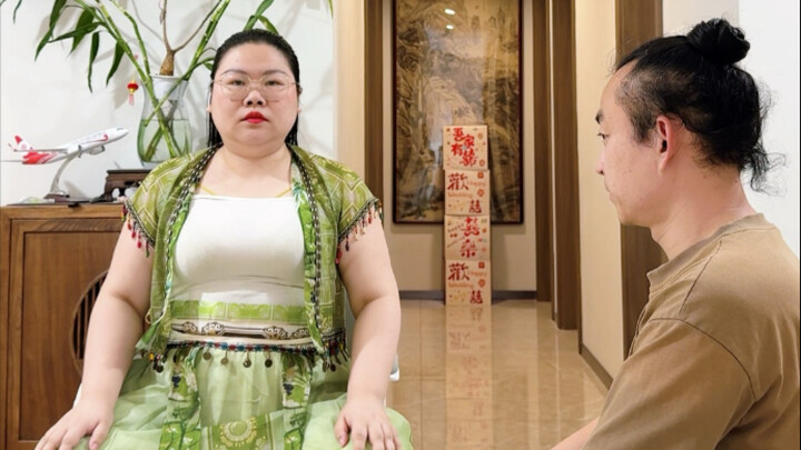 Okay, classical dance—my turf! So poetic and evocative; it even made Old Zhang want to cry. #Dance #