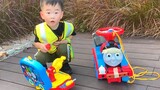 Thomas the train fell, Fengfeng repairman go to the rescue