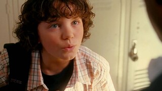 很特别的一部科幻片，人形飞船和充满笑点的情节