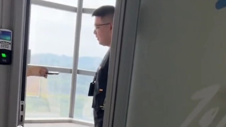 مجرد مزاح، هل سأخاف؟ هل سأفعل؟؟؟ # هونغ شينغ إرك