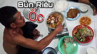 BÚN RIÊU Ốc Tôm Mực món ngon Cha làm ngày Mưa Bão | Ngư Dân Miền Tây