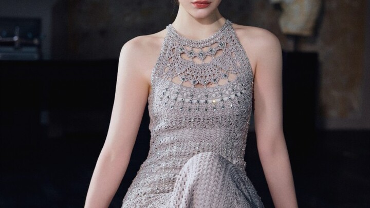 A newcomer, the blonde Anna in the Tang Detective series, is so stunning!!!