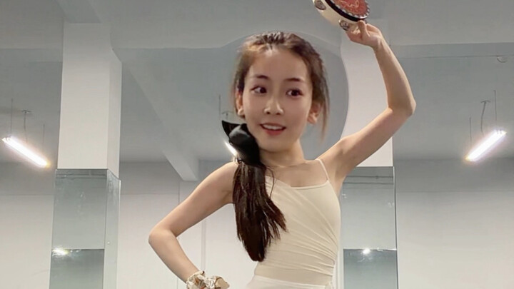 Thất bại! Ngày đầu tiên đi làm đã kẹt vợt không nổi～ Đùa thôi, xin mọi người bỏ qua haha