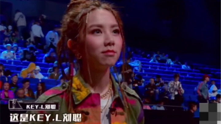 دع أخوك ينضم لي كزميل في العمل!