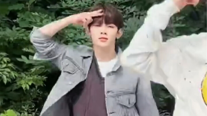 หนุ่มหล่อเต้นสวย! จางห่าว เต้นเพลง "Super" ของ SEVENTEEN