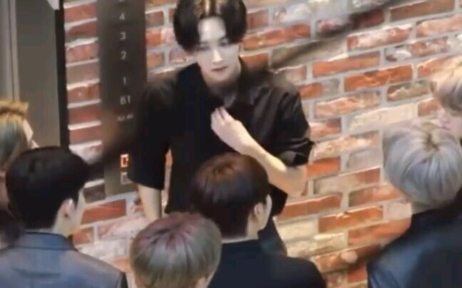 [Yin Jinghan] I heard these were taken by haters—do you think they’ll switch from hating to liking a