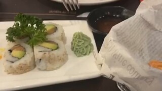 Don't eat the green cream carelessly!