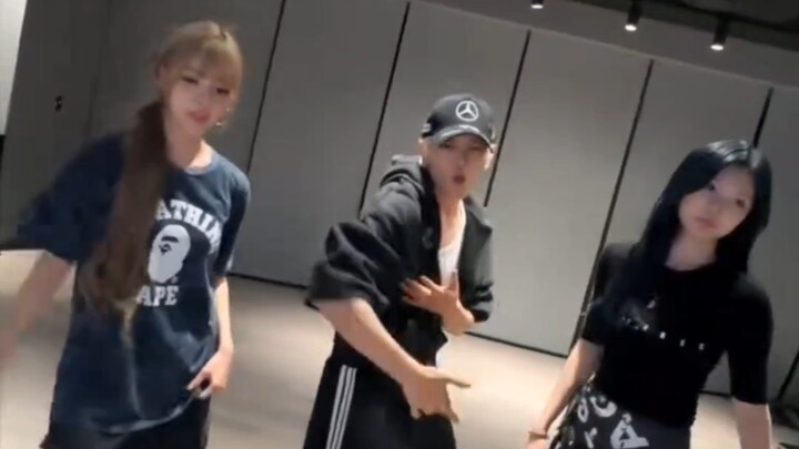 【Hearts2Hearts】YUHA and JUUN’s “WYLD” – so handsome dancing the boy group choreography!