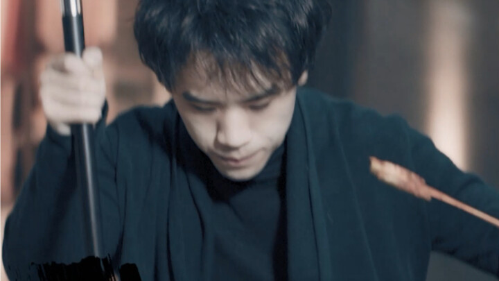 【الفارس الأسود】بعد أن أصبح لديك حبيب/ة، هل ما زال من الواجب إعطاء معلومات الاتصال للغرباء؟