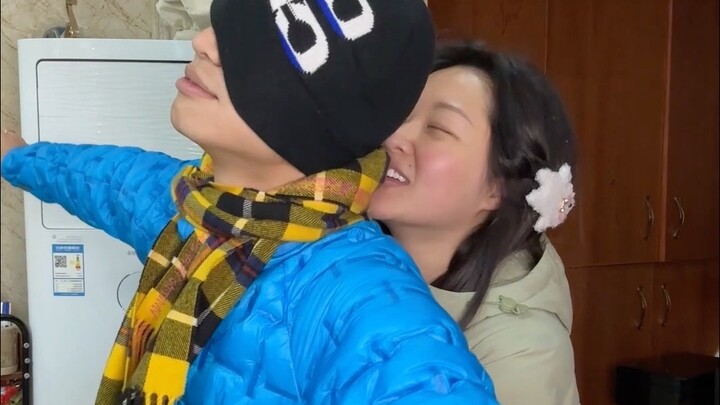 Dalam edisi spesial tahunan, diselipkan sebuah berita mendesak.