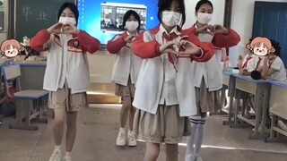 [Ling Xiaoxia] Menari siswa sekolah menengah pertama berusia 14 tahun. Ingat tarian yang Anda lakuka