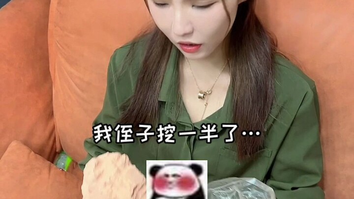 Ngày thứ sáu của việc ăn bám cứng đầu