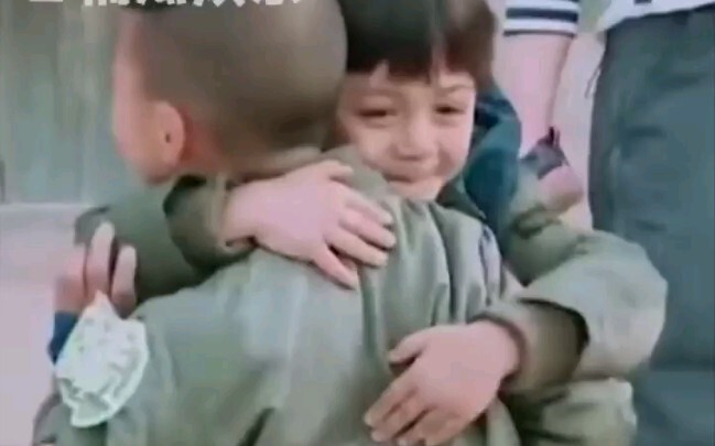 ช่วงเวลาหวานซึ้งของคังหน่อ: เมื่อคังเสี่ยวพบกับสาวน้อยไร้เดียงสาและใสซื่อ ประวัติศาสตร์มักซ้ำรอยอย่า