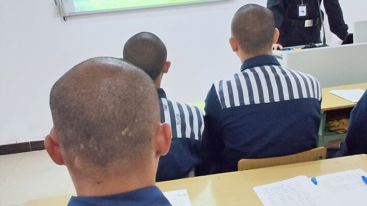 Pengalaman sudut pandang pertama merasakan kehilangan kebebasan