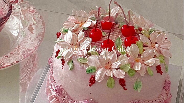 Rose Garden | Cherry Red, Semicircular Arc, Vintage Scraper Flower Cake – Sharing the Creation Proce
