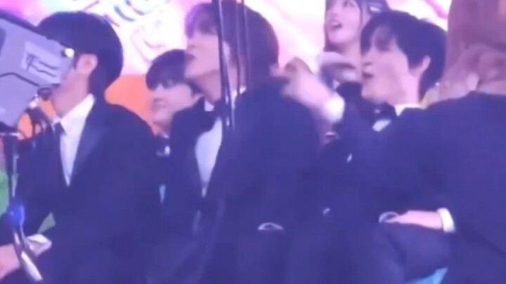 เมื่อโชทาโร่หมุนติ้วๆ ปฏิกิริยาของ NCT DREAM ก็คือ
