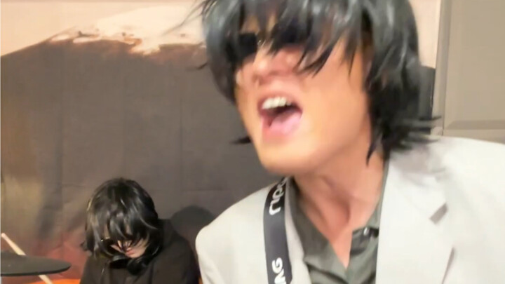 《Khoảnh khắc tỉnh mộng》phiên bản năm ngoái