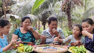 Chảy Mồ Hôi với Món Thịt Luộc Chấm Mắm Linh Ăn Kèm Đậu Rồng Chuối Khế | TKQ & Family T847