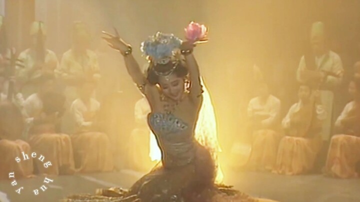 رقصة رائعة من مسلسل قديم، هذا هو المستوى الحقيقي للرقص الاحتفالي!