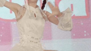 🎋250712 Di Nanning Fengling Wanda 🐼 Panggung kemarin! ✨Baju dan lagu baru!! Hehe 😋 Kemarin juga siar