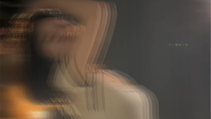 女大宿舍百万灯光下跳舞（bushi